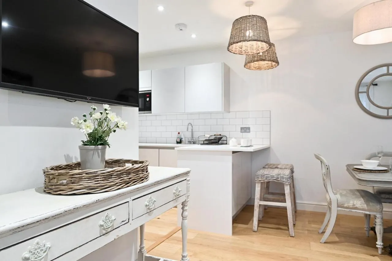 بيت للعطل فيلا The Mews - Stylish & Central Brighton Townhouse, Up To 6 Guests